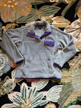 Patagonia Gray Fleece Pullover with Purple Trim - Large